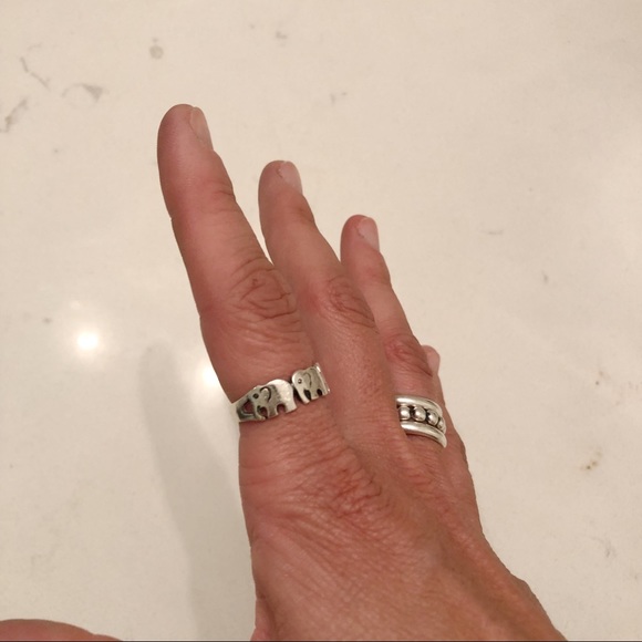 Sterling Silver Elephant Ring - Picture 2 of 4